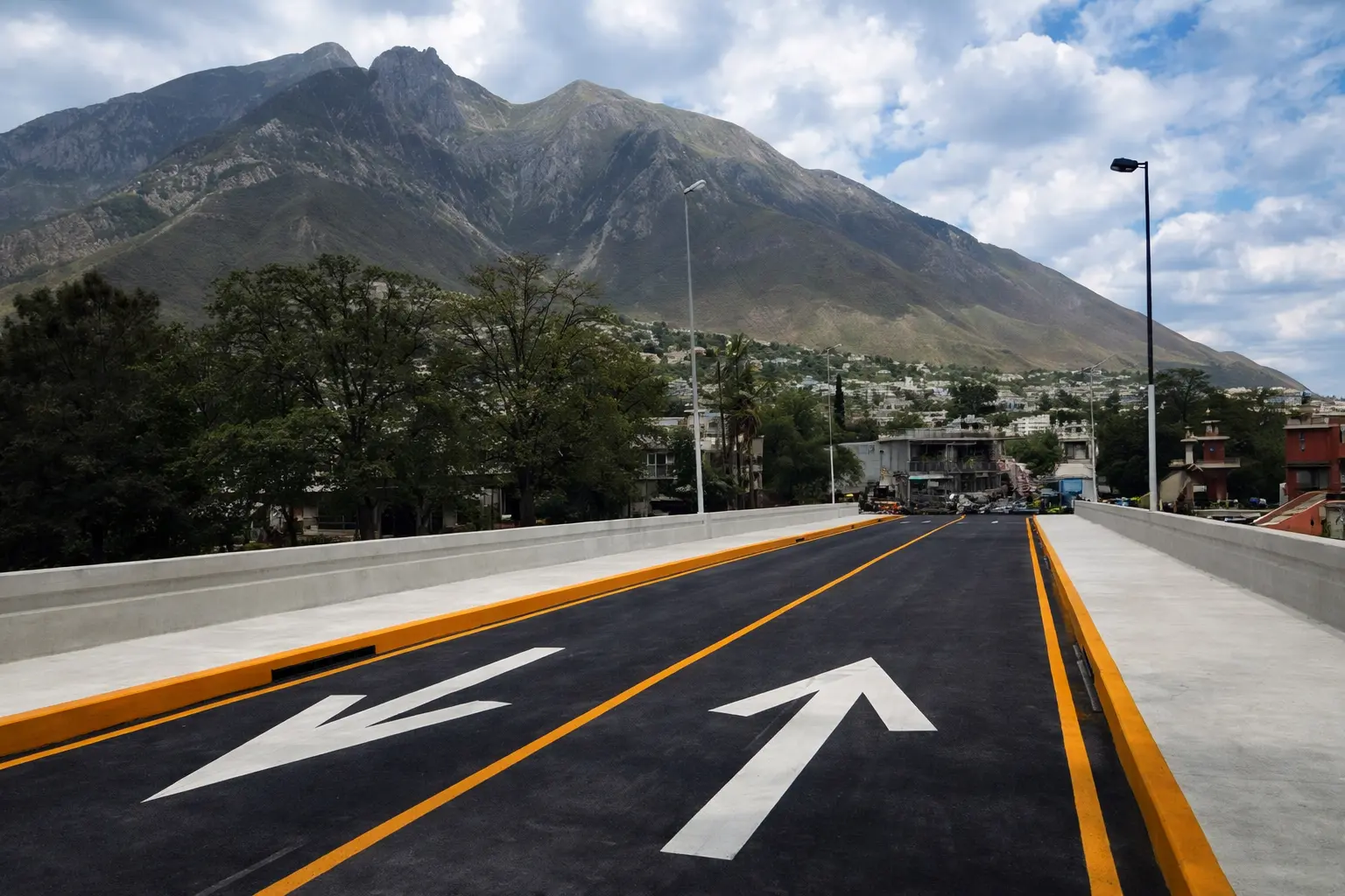 Reconstrucción de puente Rio la Silla — imagen 1